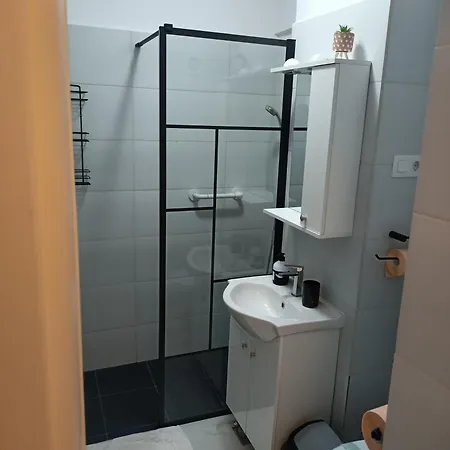 Apartment Ariel Trainstation