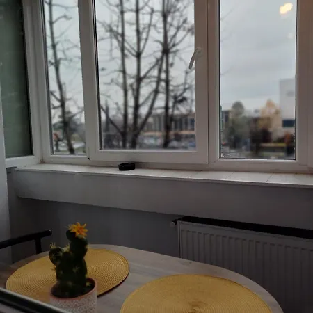 Ariel Trainstation Apartment